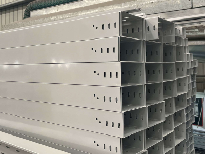 अग्निरोधक केबल ट्रे