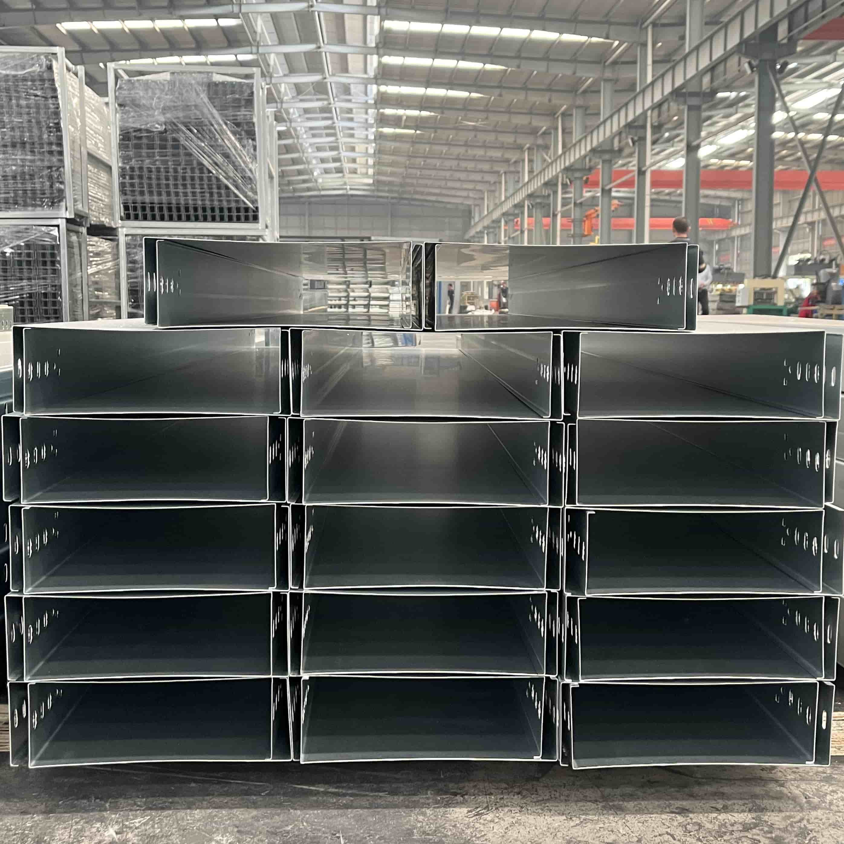 गर्त केबल ट्रे