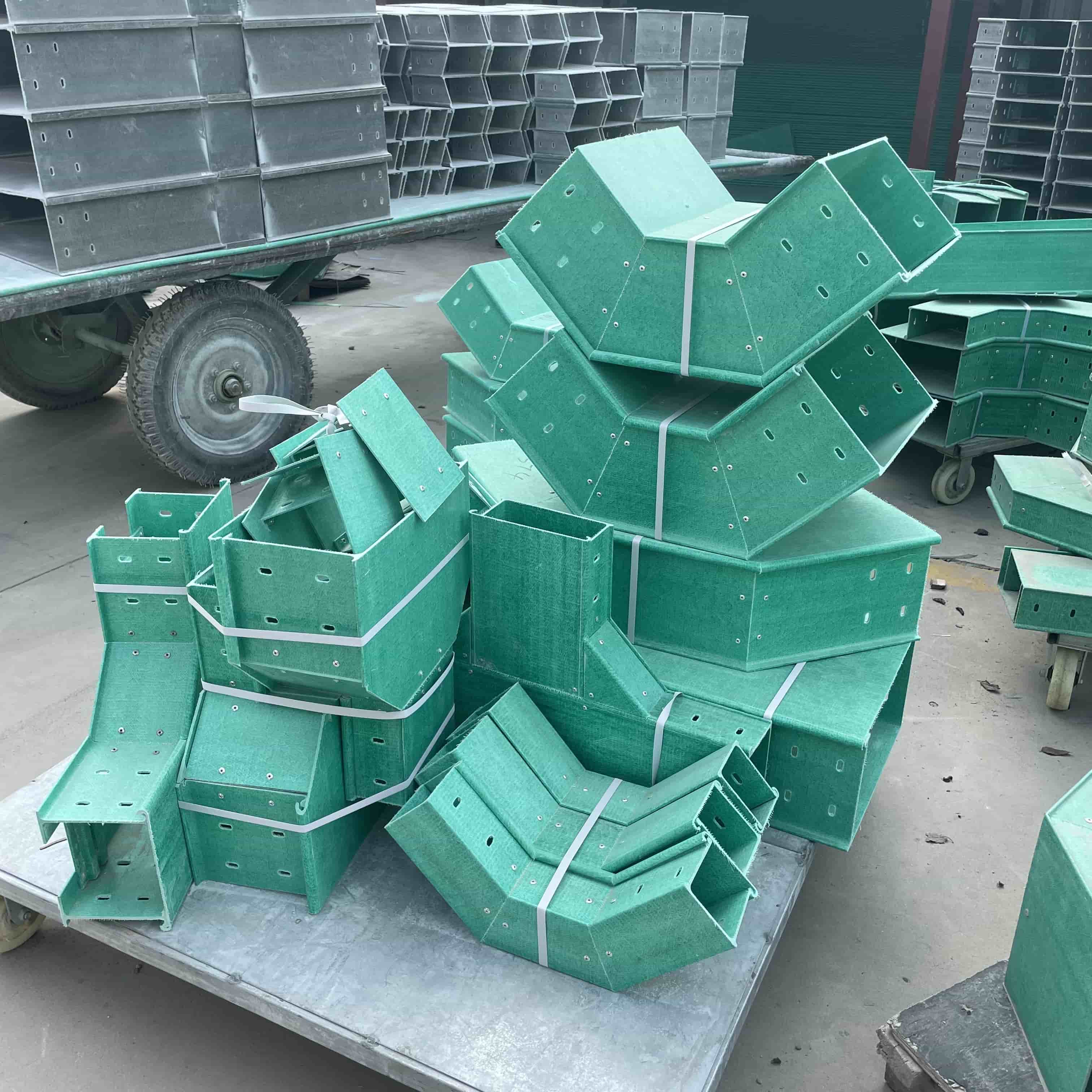 फाइबरग्लास केबल ट्रे